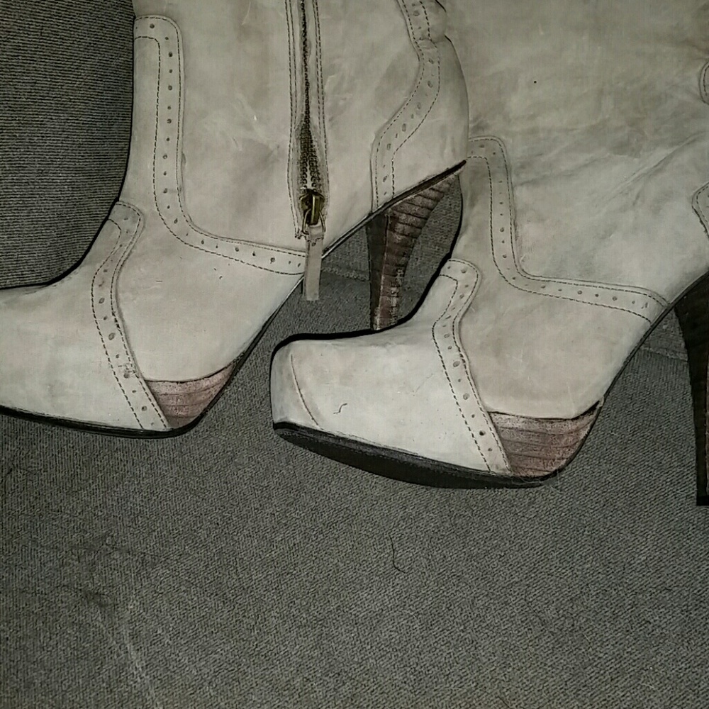 Elizabeth & James Sq.Toe Stiletto Franky Boots - Picture 4 of 14